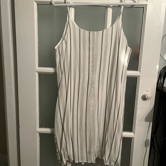 Womens she & sky tie front dress size lg - Picture 4 of 6